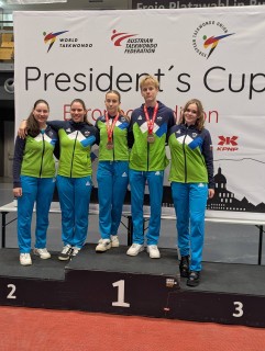 Slovenska reprezentanca v tehniki v Innsbrucku Slovenska reprezentanca v tehniki v Innsbrucku